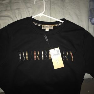 brand new burberry sweatshirt